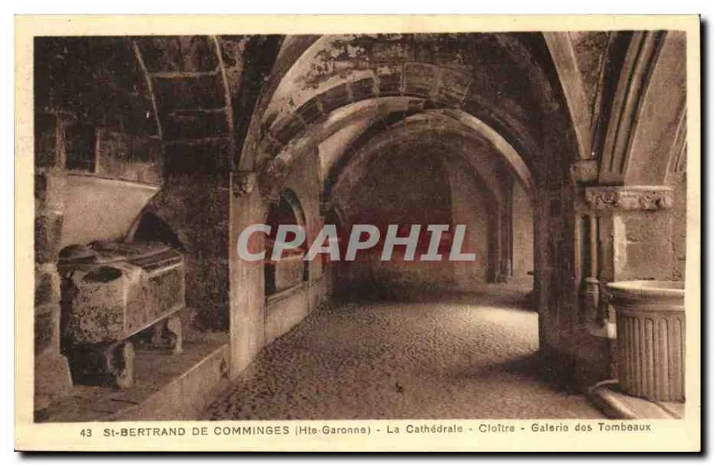 Saint-Bertrand de Comminges - Die Kathedrale - Klostergarten - Galerie der Grabstätten - Vorderseite