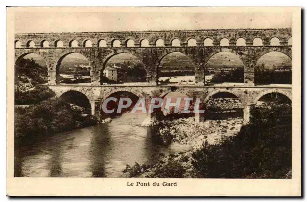 O Pont du Gard — vista do monumento antigo no Gard — editor desconhecido, n° de série não visível - Frente
