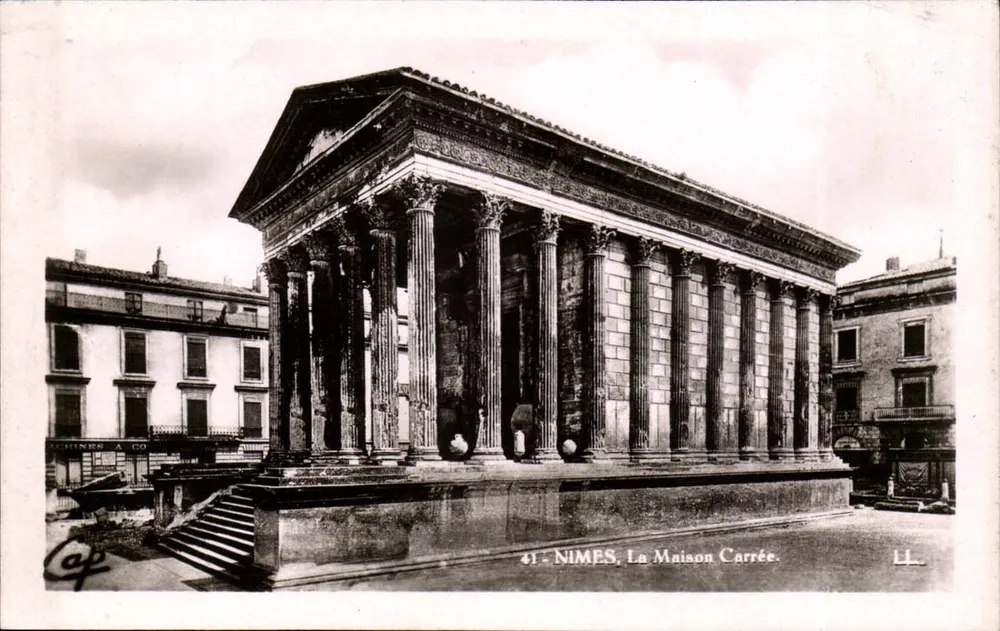 Nîmes, La Maison Carrée — editor 'Cap' n°41 - Frente