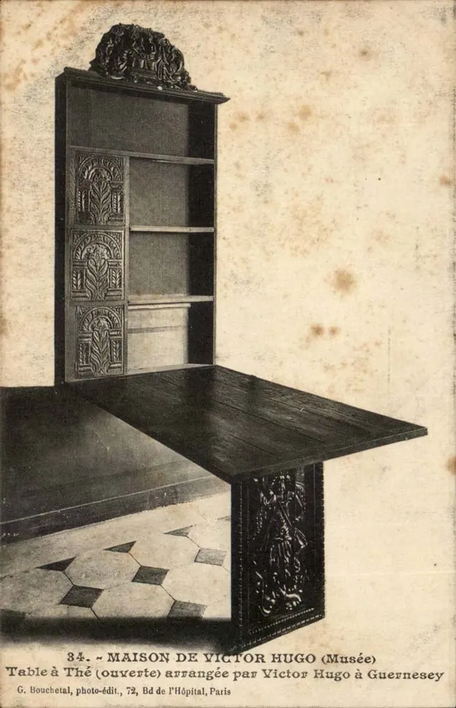 Teetisch (offen) — Haus von Victor Hugo (Museum) — G. Bouchet, Fotoverlag, 72, Bd de l'Hôpital, Paris - Vorderseite