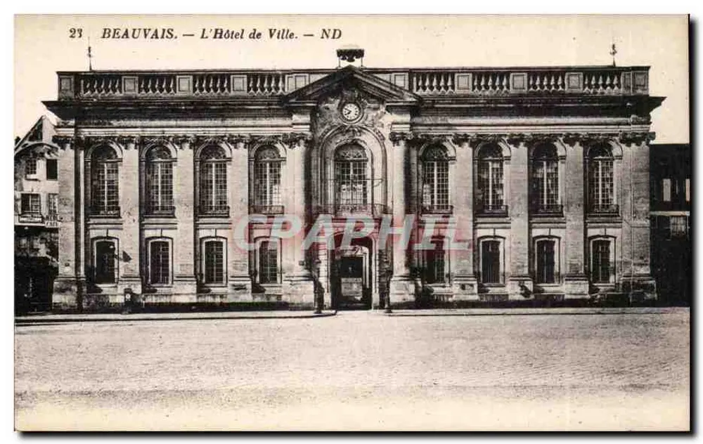 Beauvais — O Hotel de Ville — ND - Frente