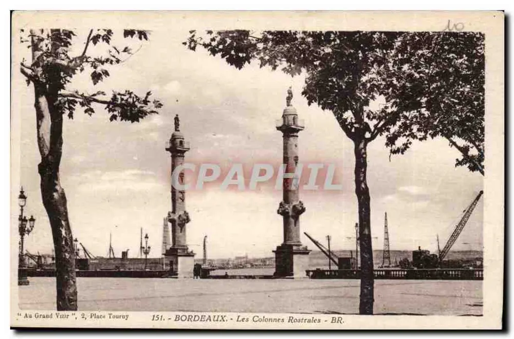 Bordeaux - As Colunas Rostrais - BR. - 151. - Au Grand Vivir, 2, Place Tourney - Frente
