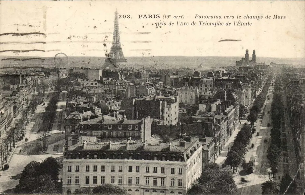 Paris (15. Arrondissement) — Panorama zum Champs de Mars vom Arc de Triomphe de l'Étoile — unbekannter Verleger, Nr. 203 - Vorderseite