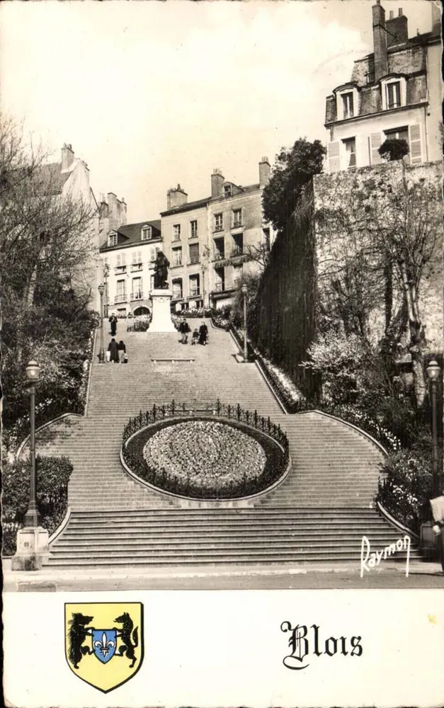 Plaats de l'Escalier in Blois — uitgever Raymon, n°9 - Voorkant