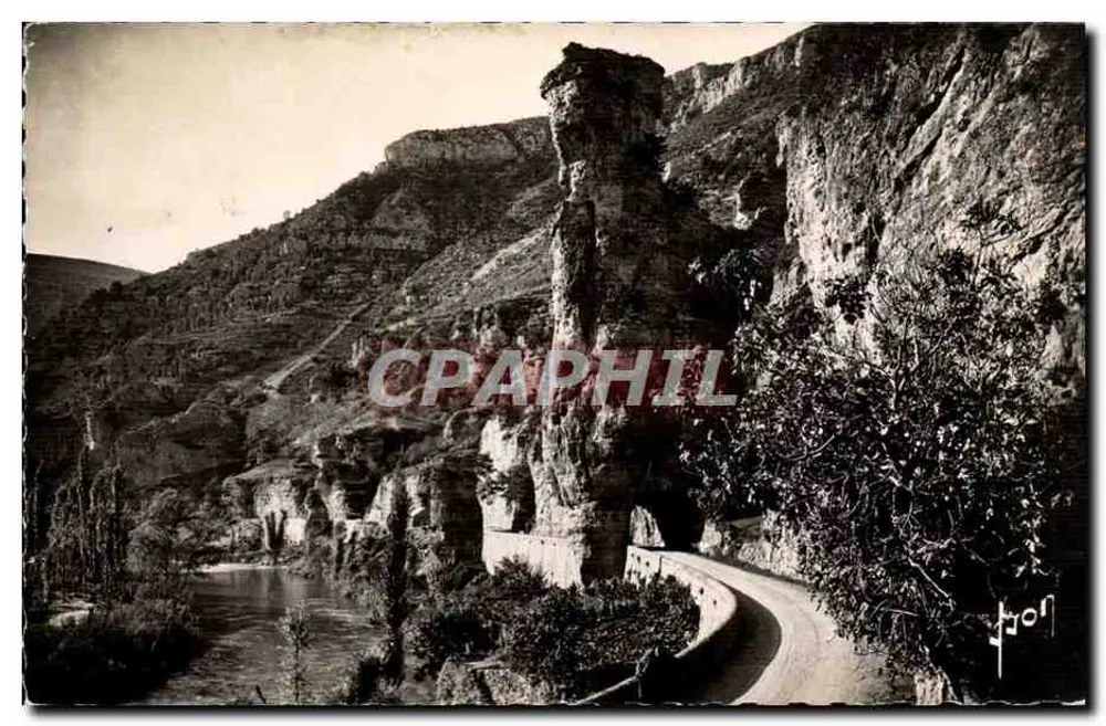 Gorges do Tarn — A Torre Eiffel — Éditions d'Art Française, B. 2107 - Frente