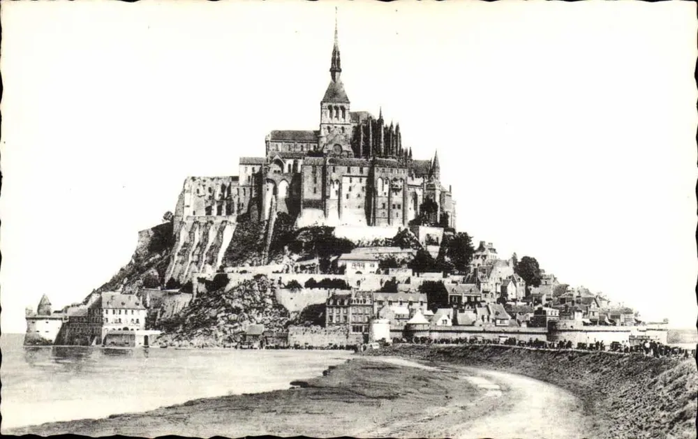 Mont Saint-Michel — Ansicht vom Damm — 44, rue Leretiller, Paris - Vorderseite