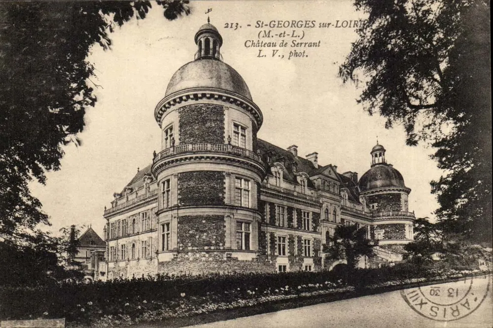 St-Georges-sur-Loire — Kasteel van Serrant — L. V., fot. - Voorkant