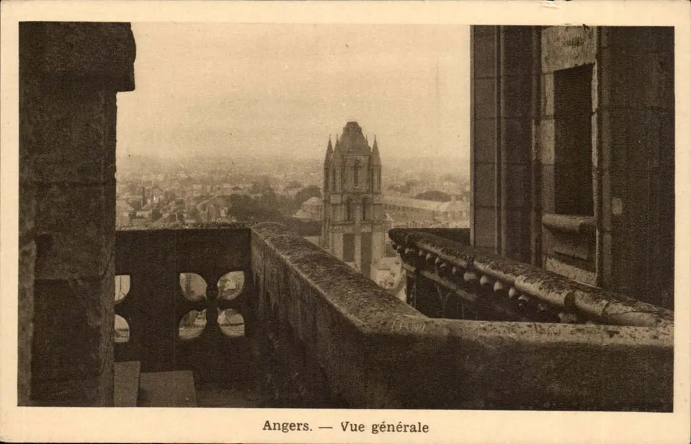 Angers — Vista geral — Editor não identificado - Frente