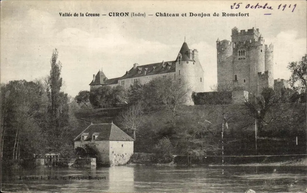 Vale da Creuse — CIRON (Indre) — Castelo e Torre de Romefort — Livraria L. Fiol, Praça do Bosquet - Frente