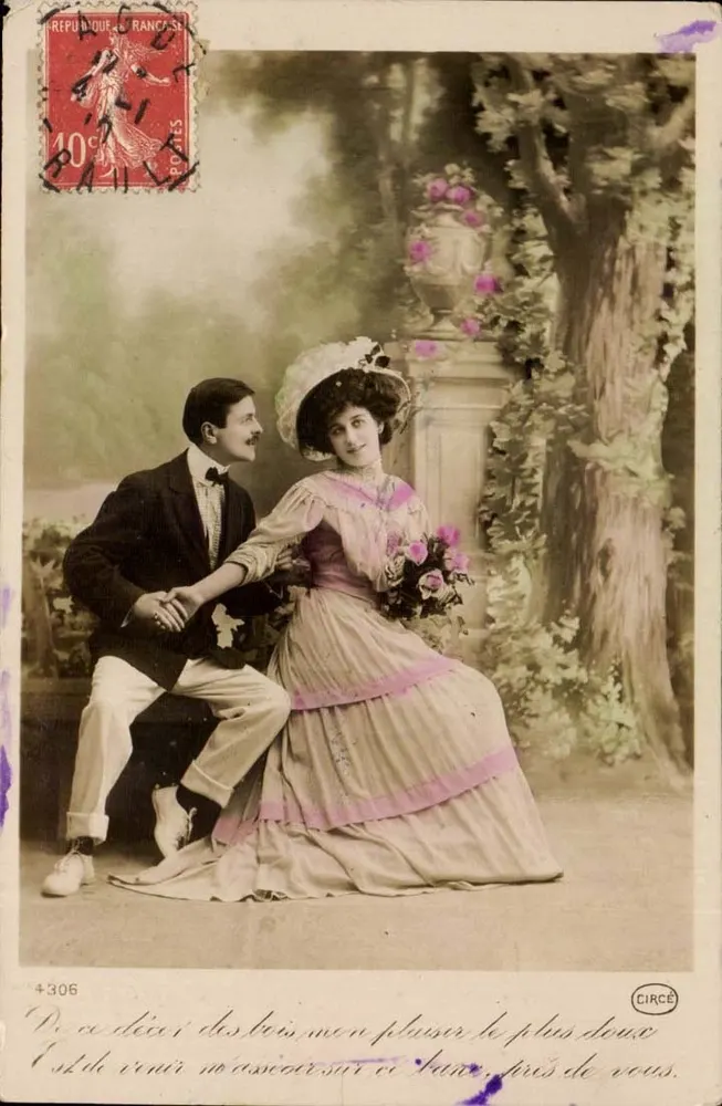 Coppia in abito dell'epoca — scena di giardino — CIRCE - Recto