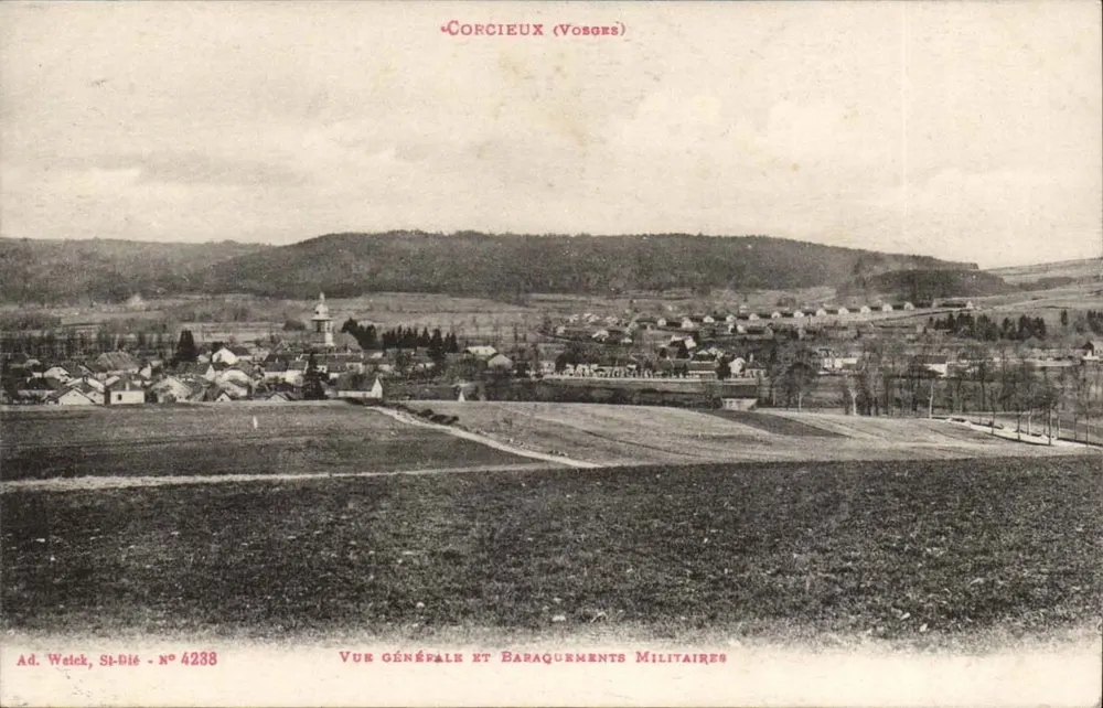 Corcieux (Vosges) — Allgemeiner Blick und Militärbarracken — Ad. Welck, St-Dié, Nr. 4238 - Vorderseite
