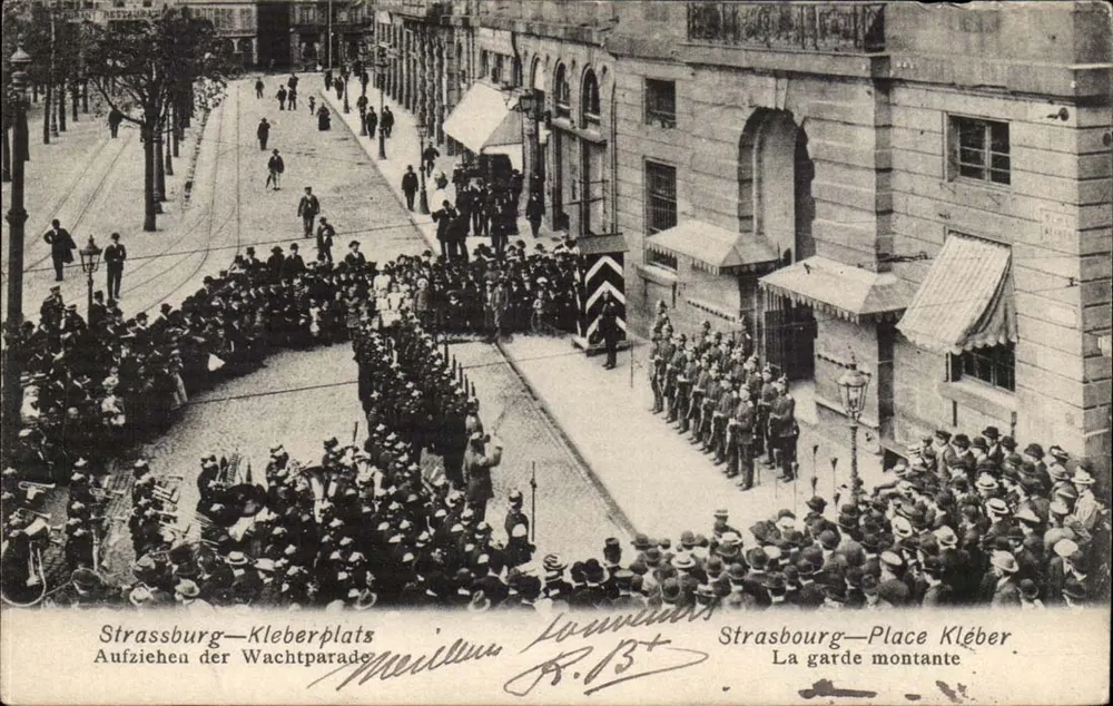 Strasbourg — Place Kléber — Gardistenparade - Vorderseite
