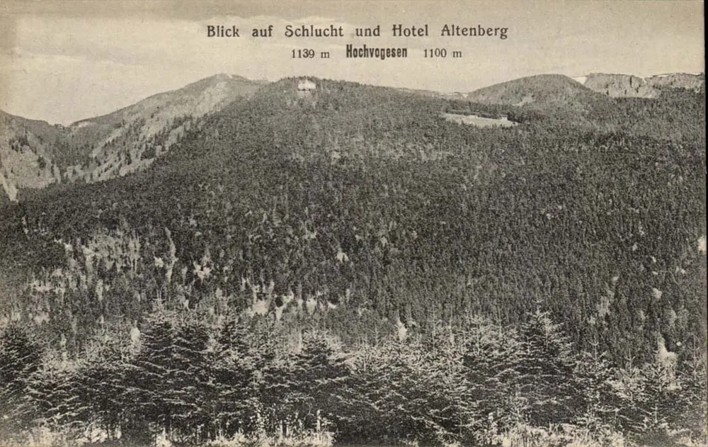 Ausblick auf Schlucht und Hotel Altenberg — Hochvogesen 1139 m, Hotel Altenberg 1100 m — Verlag Münster, Münster Bergt - Vorderseite
