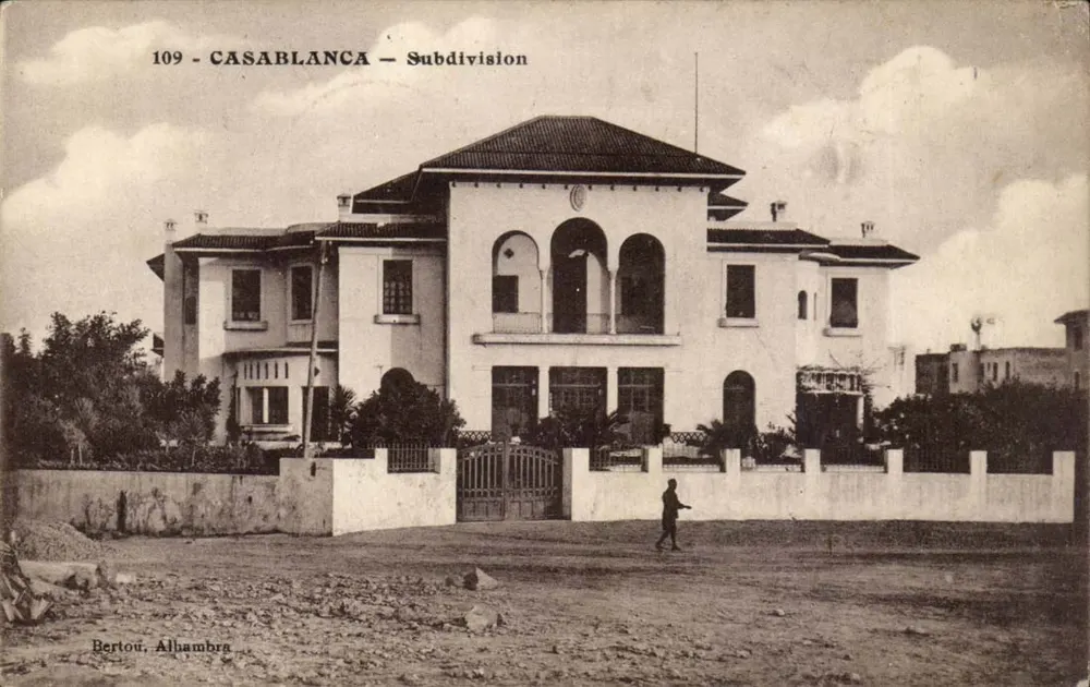 Casablanca — Subdivisão — Bertou, Alhambra - Frente