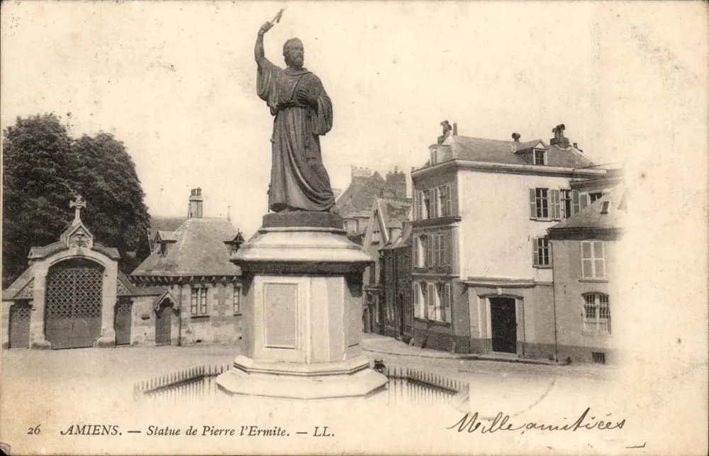 Amiens — Estátua de Pierre l'ermite — LL. — N°26 - Frente