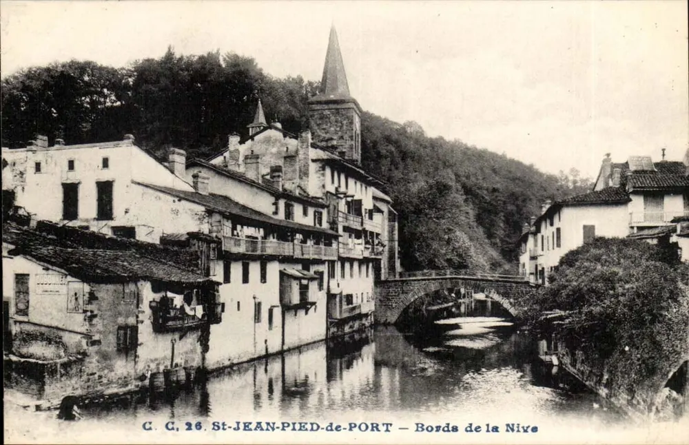 St-Jean-Pied-de-Port — Ufer der Nive — C. G. 26 - Vorderseite