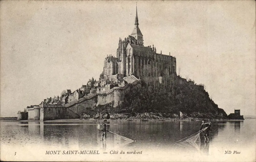 Mont Saint-Michel — Nordöstliche Seite — ND Phot - Vorderseite