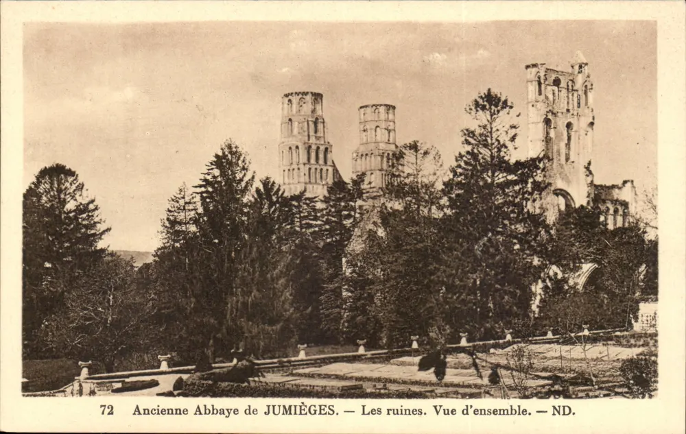 Alte Abtei von JUMIÈGES — Die Ruinen. Überblick — ND. - Vorderseite