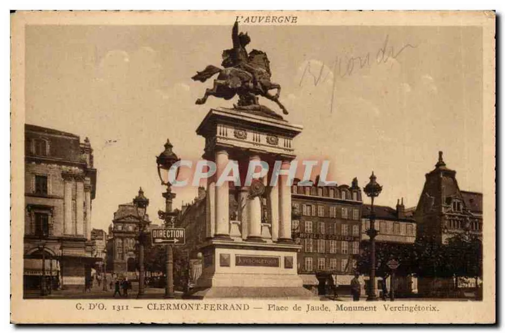 Clermont-Ferrand — Praça de Jaude, Monumento Vercingétorix — G. D'O. 1311 - Frente