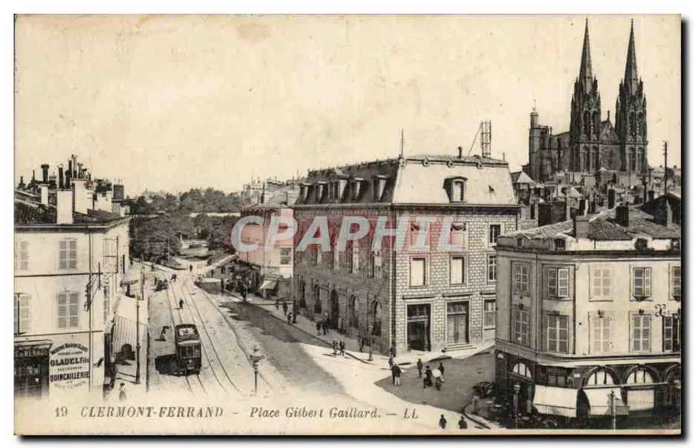 Clermont-Ferrand — Place Gilbert Gaillard — Gladel & Cie, Guincaille, LL - Frente