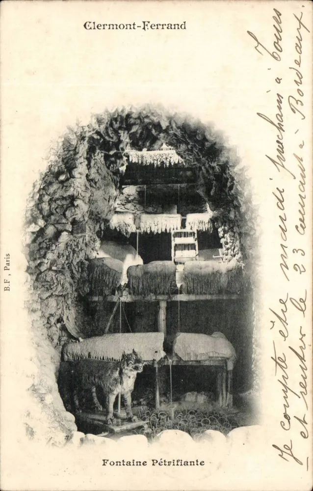Clermont-Ferrand — Versteinerte Quelle — B.F. Paris - Vorderseite