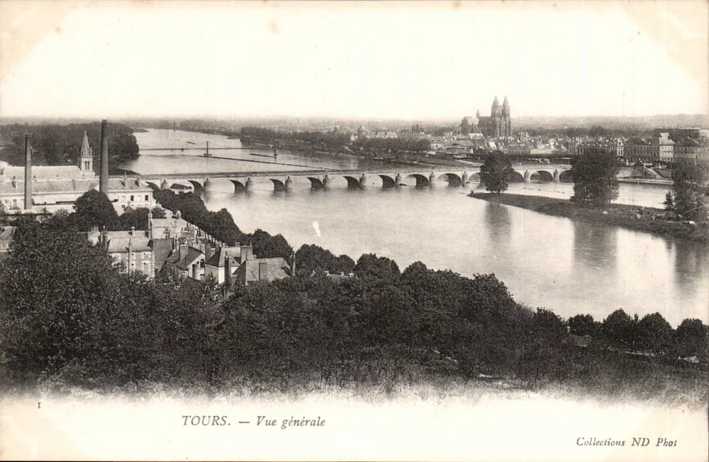 Tours — Vista geral — Coleções ND Phot - Frente