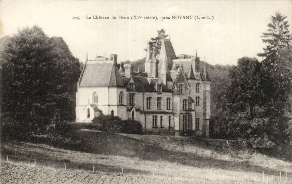O Castelo de Brou (século XV), perto de NOYANT (I.-et-L.) - Frente