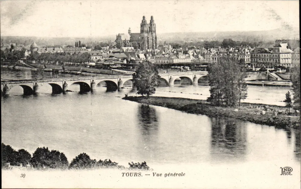 Tours — Vista geral — NDHOT - Frente