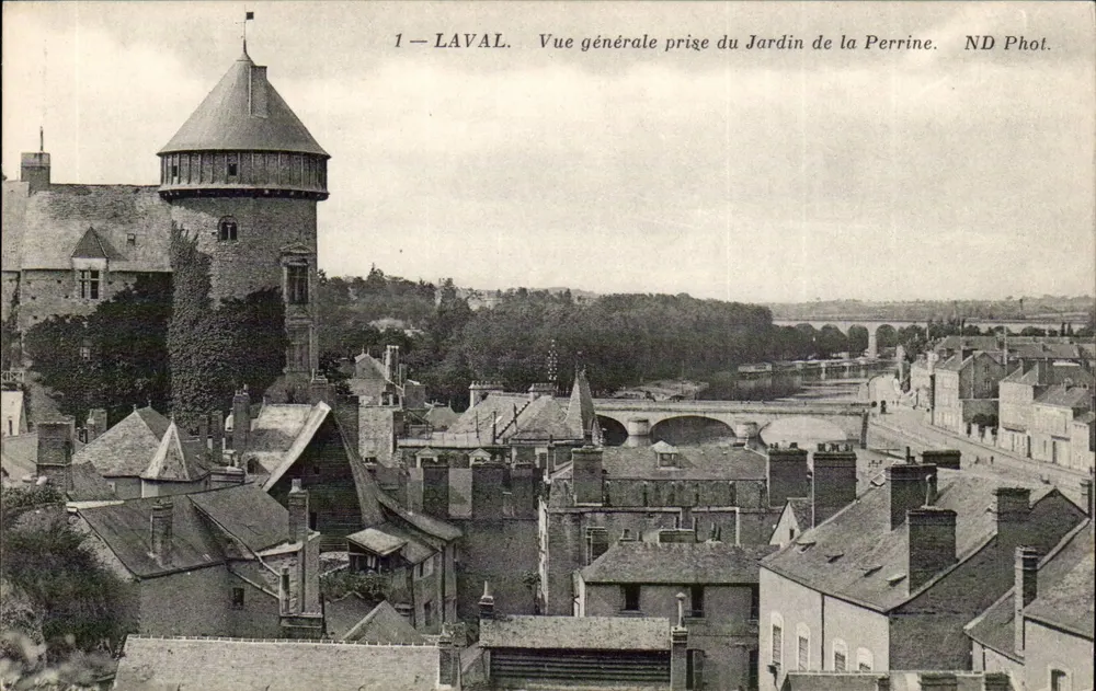 Laval — Allgemeiner Blick vom Perrine-Garten — ND Phot. - Vorderseite