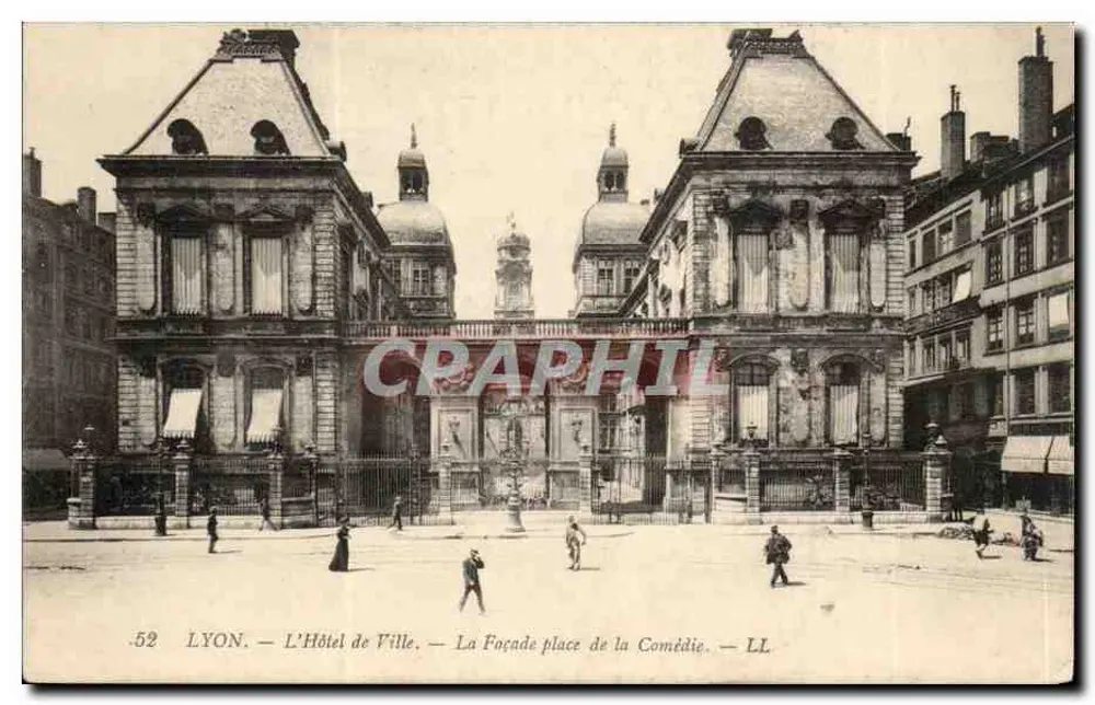 Lyon — Das Rathaus — Die Fassade des Place de la Comédie — LL - Vorderseite