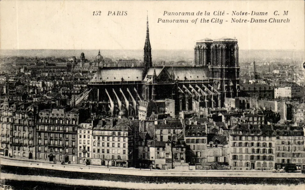 Paris - Panorama da Cidade - Notre-Dame C. M - Frente
