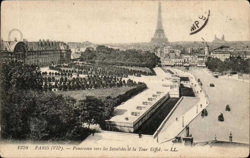 PARIS (VIIe) — Panorama em direção aos Invalides e à Torre Eiffel — LL. - Frente