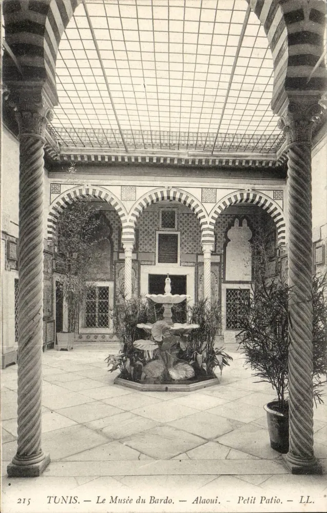 Tunis — Das Bardo-Museum — Kleiner Innenhof — LL. — n° 215 - Vorderseite