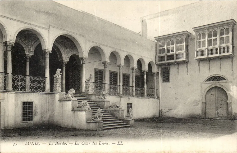 Lunis — Le Bardo — La Cour des Lions — LL. — N° 35 - Recto