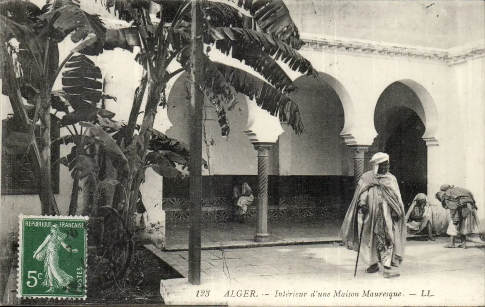 Argel — Interior de uma Casa Maurisca — LL. — n° 123 - Frente