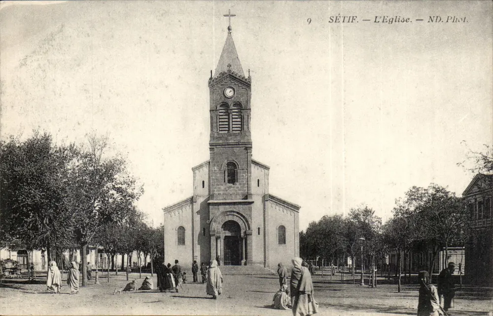 Sétif — A Igreja — ND. Fot. - Frente