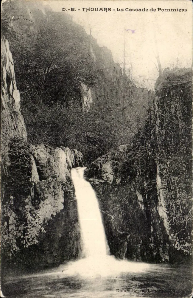 D.B. - THOUARS - A Cascata de Pommiers — Dando-Berry, Londres - Frente