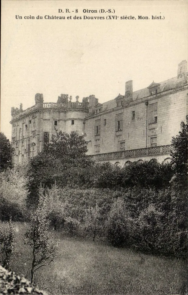 Schloss und Türme von Oiron — D.B. - 8 — Verleger Landos-Berny - Vorderseite