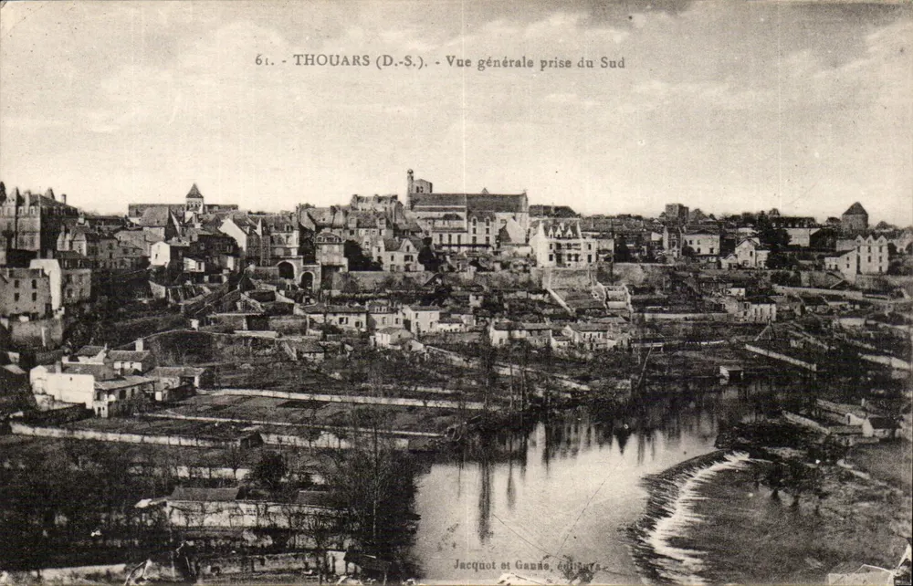 Thouars (D.-S.) — Vista geral tirada do Sul — Jacquot e Gauze, editores - Frente