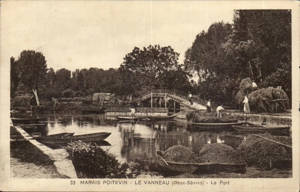 Marais Poitevin - Le Vanneau (Deux-Sèvres) - Der Hafen - Vorderseite