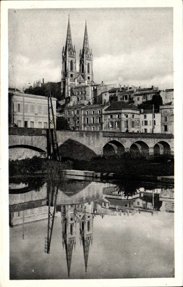 Niort — Die Ufer der Sèvre Niortaise und die Kirche Saint-André — Cie des Arts Photomécaniques, Paris - Vorderseite
