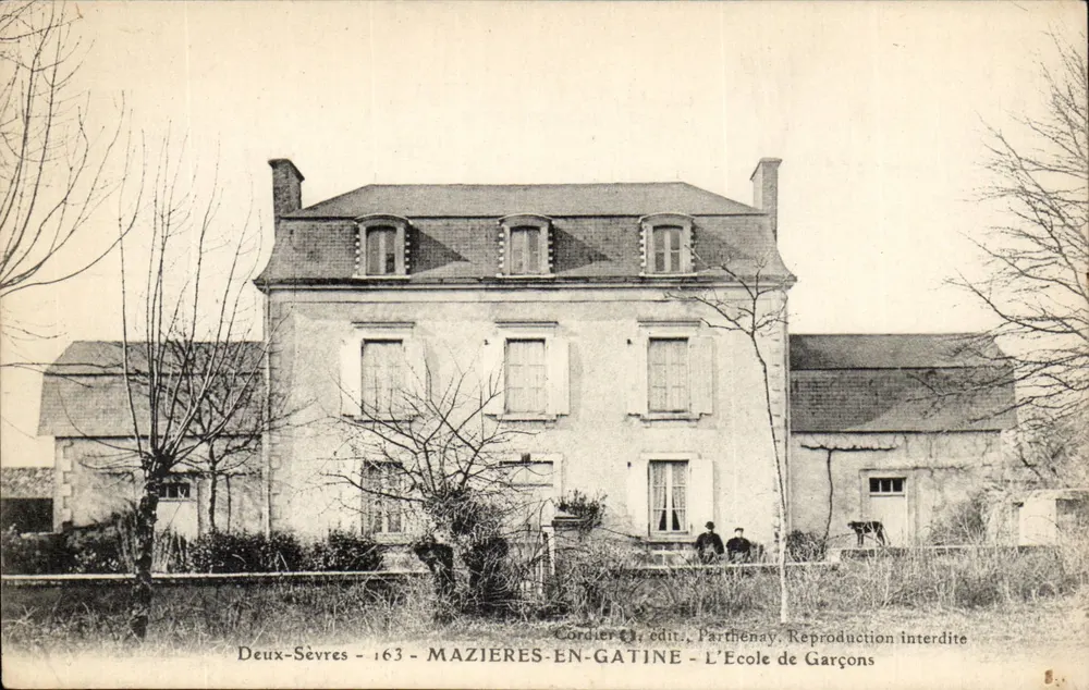 Mazieres-en-Gatine — Die Jungen-Schule — Cordier & Cie, Parthenay - Vorderseite