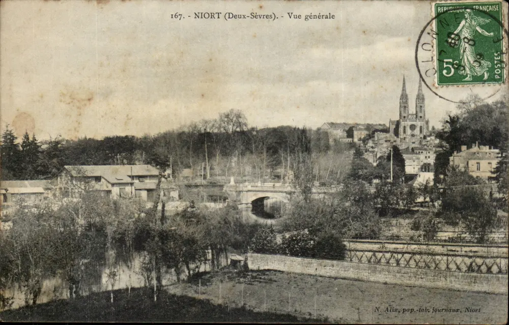 Niort (Deux-Sèvres) — Vista geral — N. Alite, pap. tab. Jornais, Niort - Frente