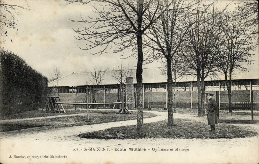 St-Maixent - Militärschule - Gymnastik- und Reitstätte — J. Nauche, Verlag, Foto von Malesherbe, Nr. 108 - Vorderseite