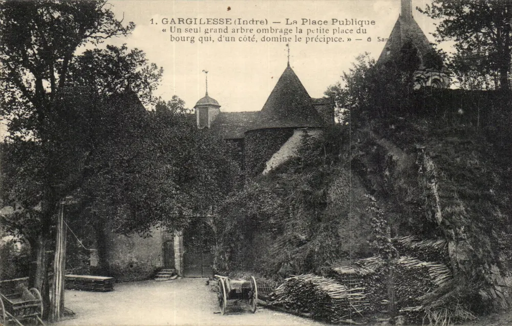 Gargilesse (Indre) — A Praça Pública — editor Sand - Frente