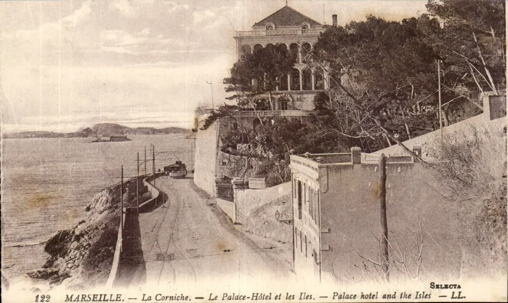 Marseille — La Corniche — Das Palace-Hôtel und die Inseln — Selecta LL - Vorderseite