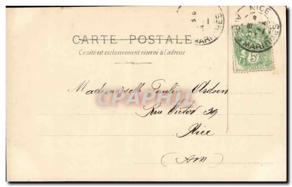 Frau in antiker Kleidung, die Trauben genießt — S.I.P. Serie Nr. 8 — La Marius, Paris - Rückseite