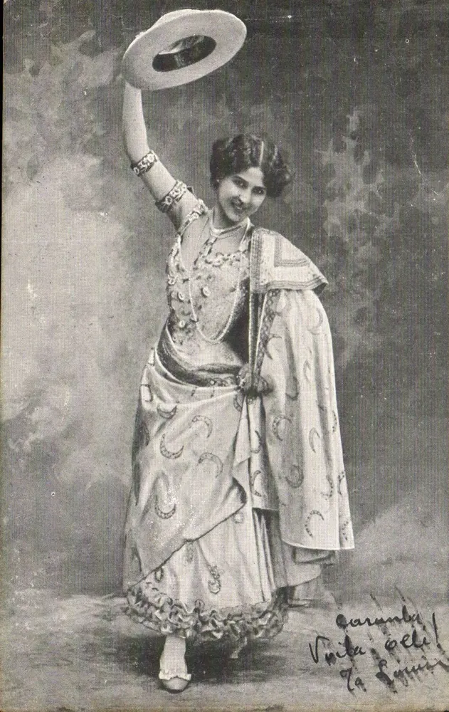 Frau im Tanzkostüm — Caramba! Vuita cèle! — La Lumière - Vorderseite
