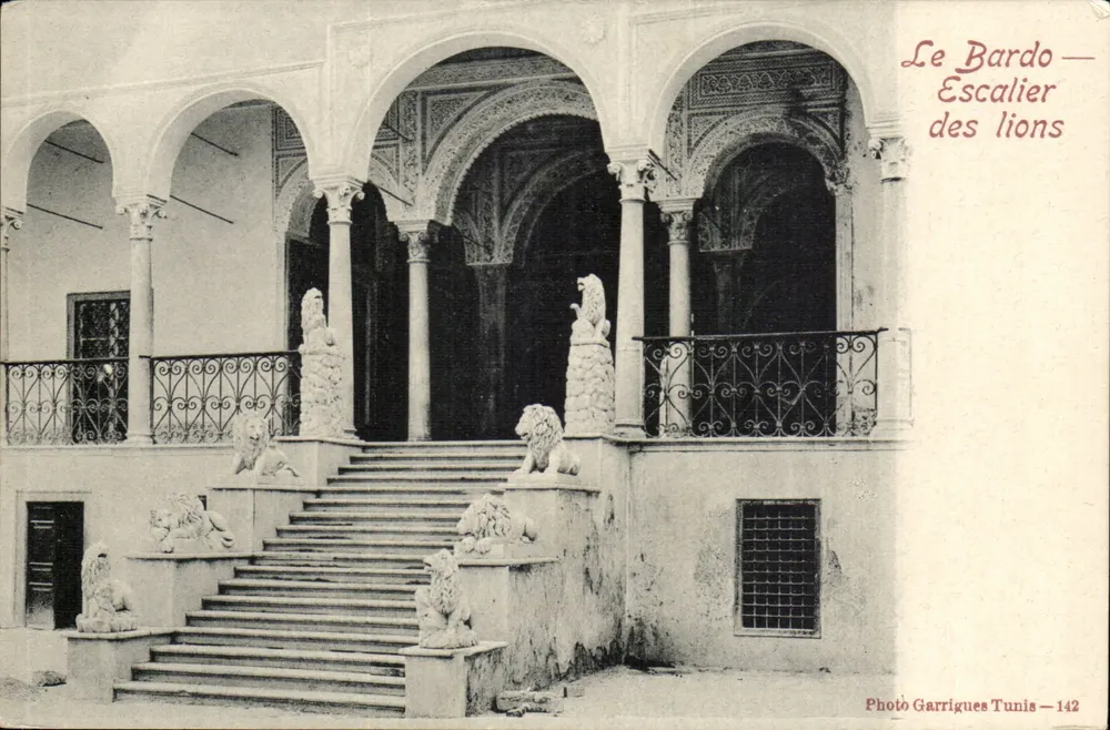 Der Bardo — Treppen der Löwen — Photo Garrigues Tunis — 142 - Vorderseite