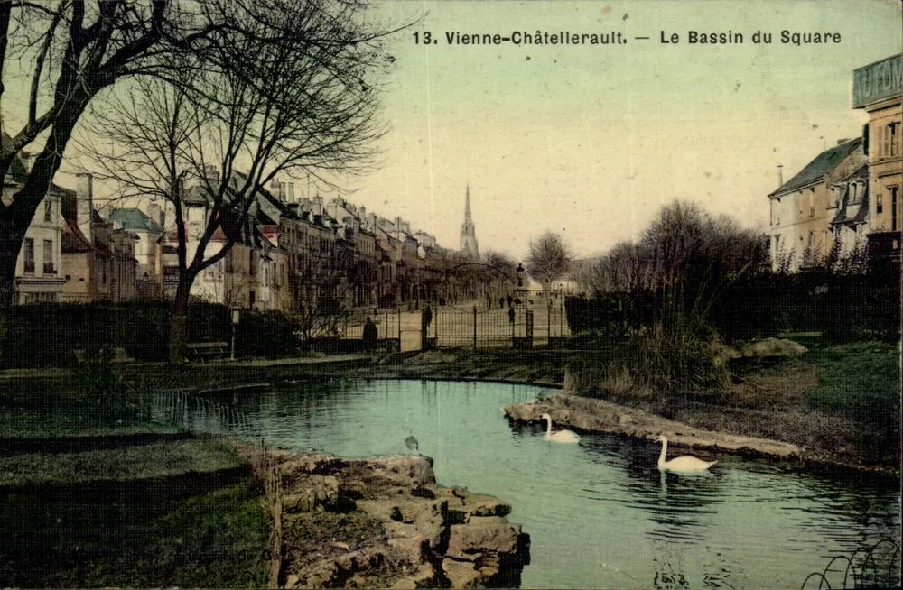 Vienne-Châtellerault — Der Bassin des Square — Verlag HULON - Vorderseite